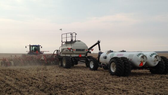 applying nh3 fertilizer while seeding